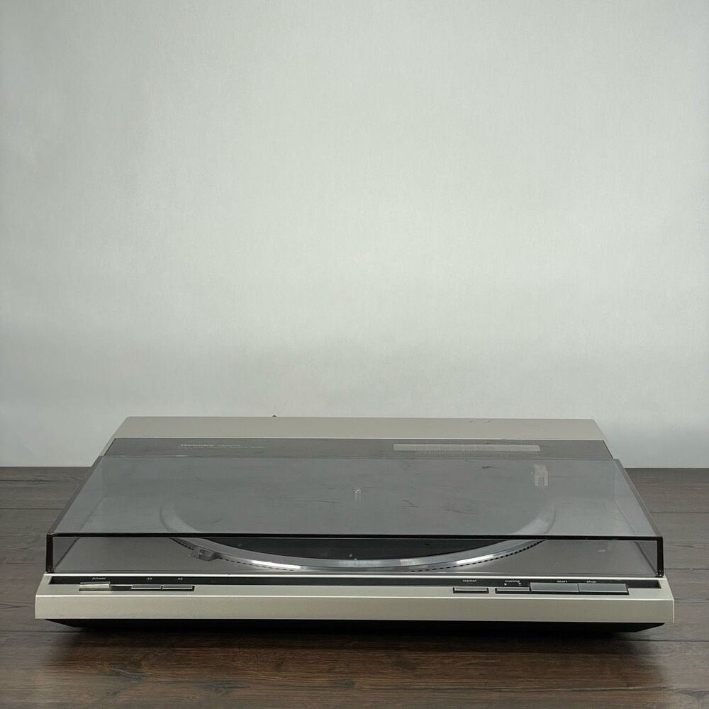 Technics SL-QL1 Linear Tracking Turntable Quartz Direct Drive Audio
